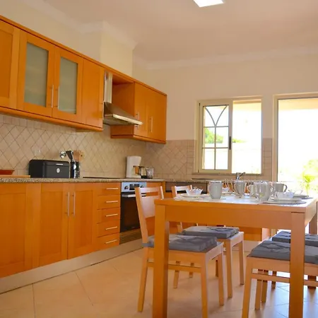 Cristina Mar Вилла Албуфейра