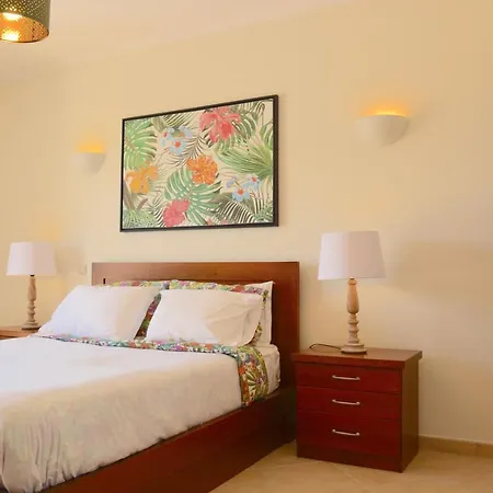 Cristina Mar Albufeira